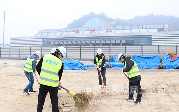 德清站现场打扫 德清站现场打扫