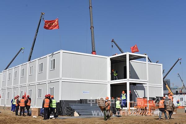 青年职工参建抗疫用房建设