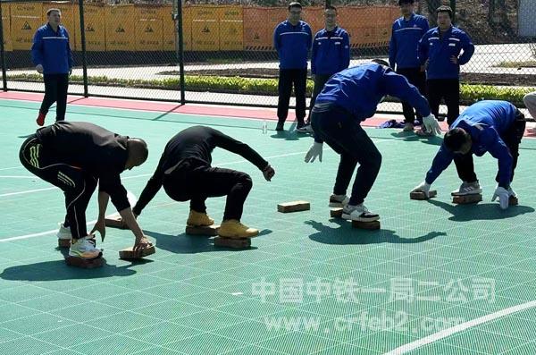 摸石过河
