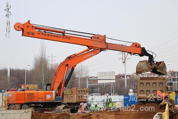 最后一车土方开挖清运 最后一车土方开挖清运