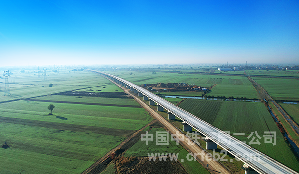 淮宿蚌城际铁路首座桥梁架设任务顺利完成 淮宿蚌城际铁路首座桥梁架设任务顺利完成