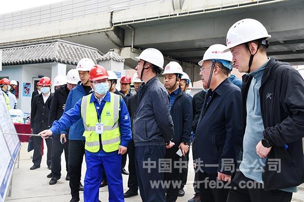 听取汇报 听取汇报