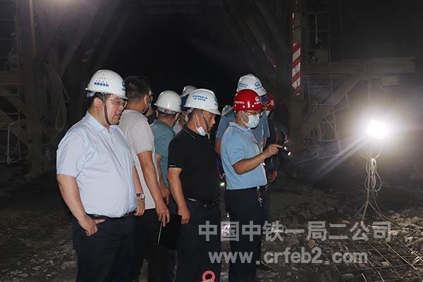 检查组检查施工现场 检查组检查施工现场