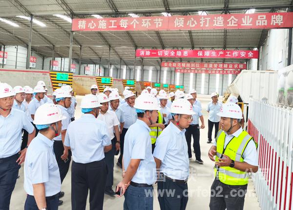 观摩合武铁路项目5号拌合站