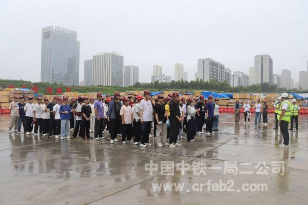 唐山示范学院学生观摩碑子院项目