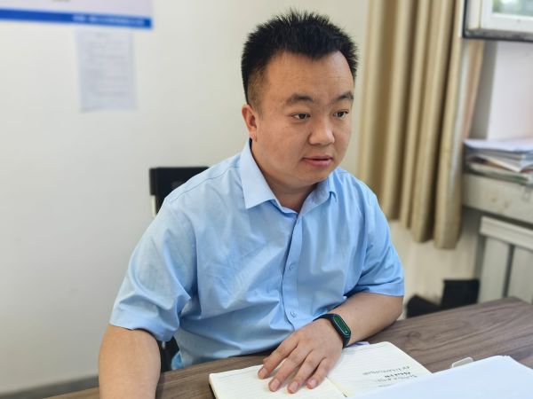 工作中的赵海星 工作中的赵海星