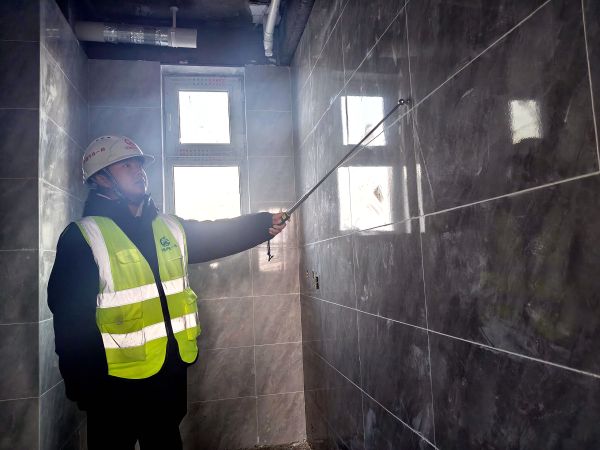 工作中的张才 工作中的张才