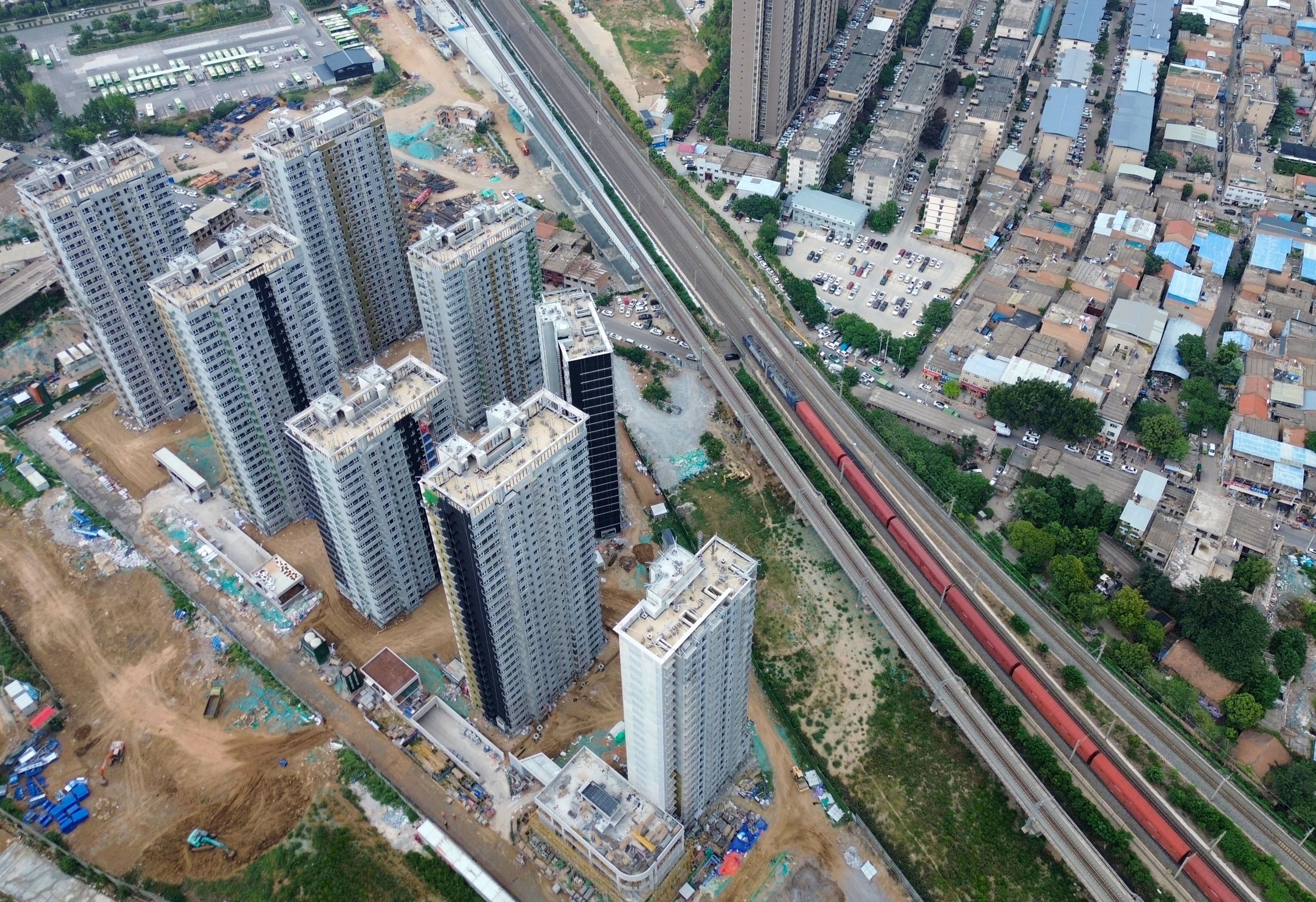 建设中的灞桥街村安置房项目