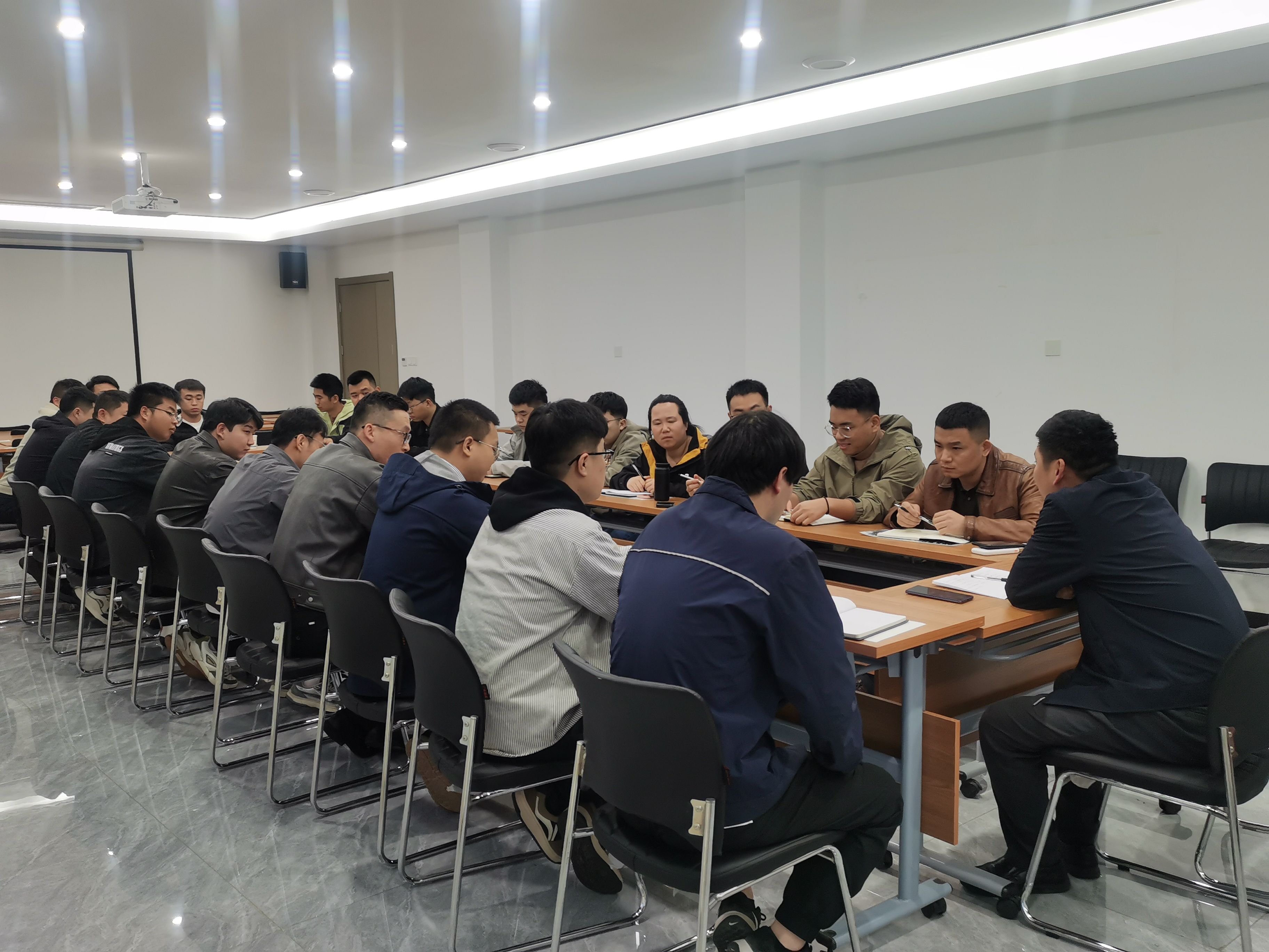 座谈会1 座谈会1